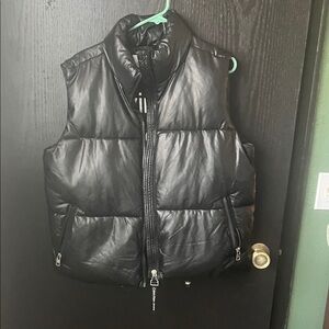 💰💰$25.00 ❄️WOMENS Calvin Klein Jeans Black Puffer Vest
